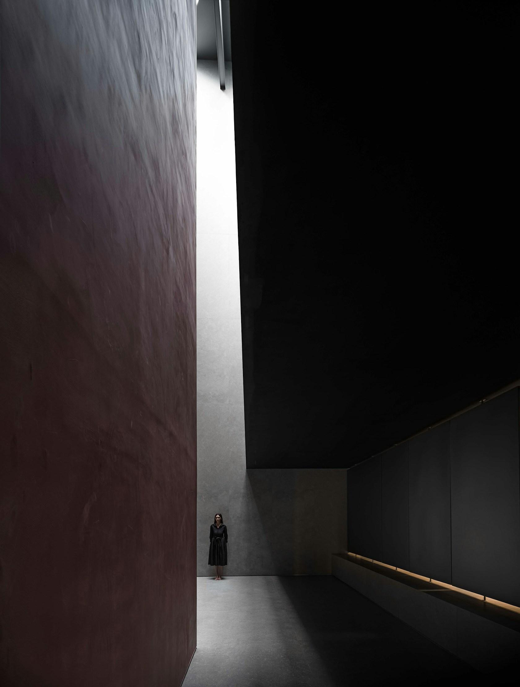 Chasing Light · Overland Headquarters & Showroom - image 19