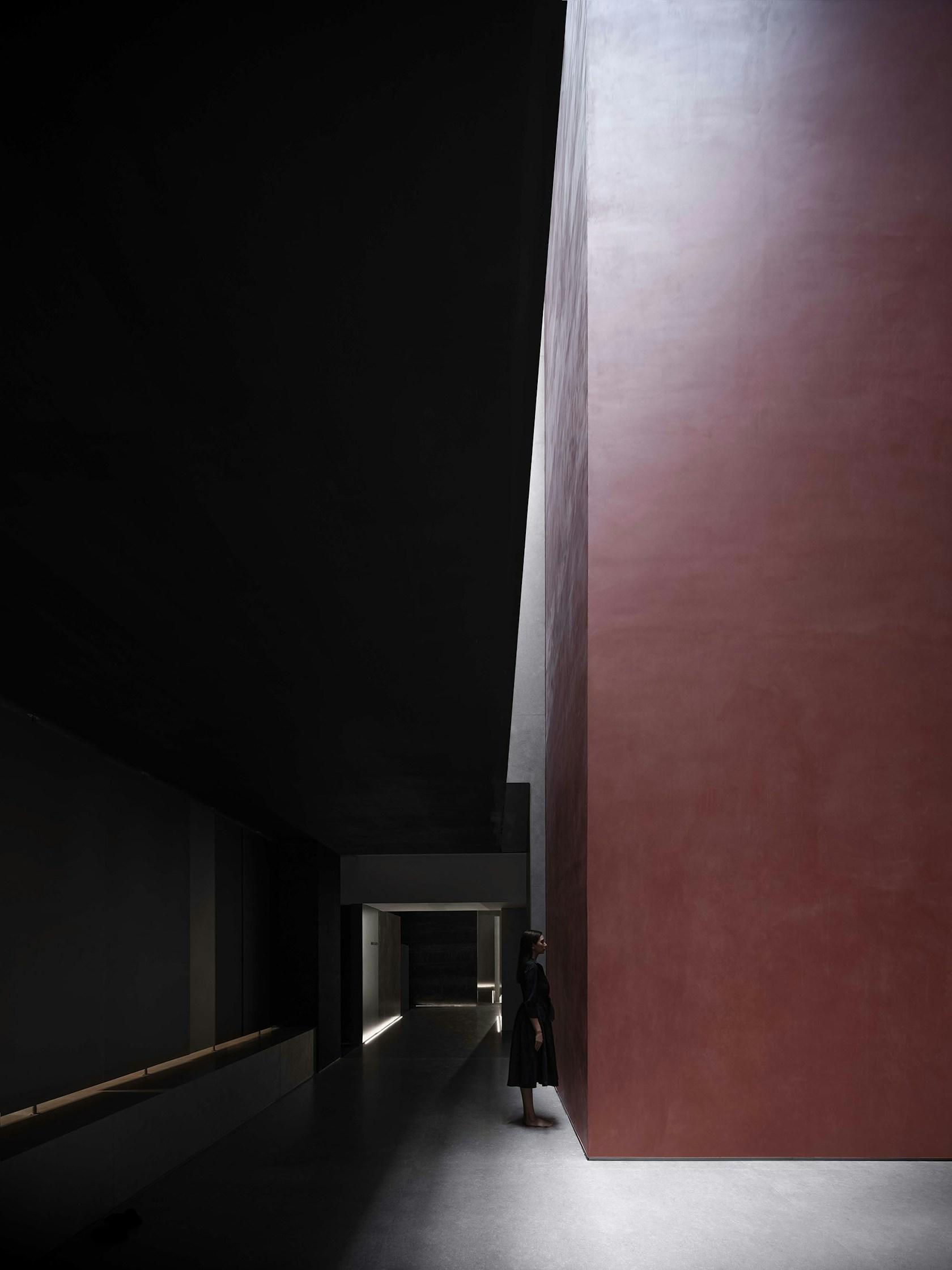 Chasing Light · Overland Headquarters & Showroom - image 40