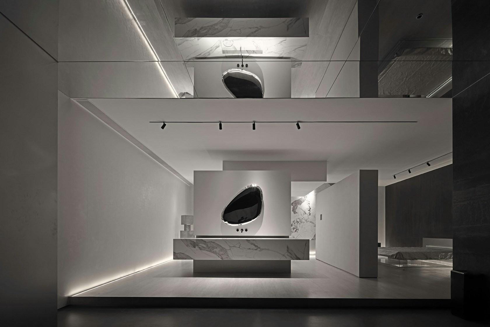 Chasing Light · Overland Headquarters & Showroom - image 46