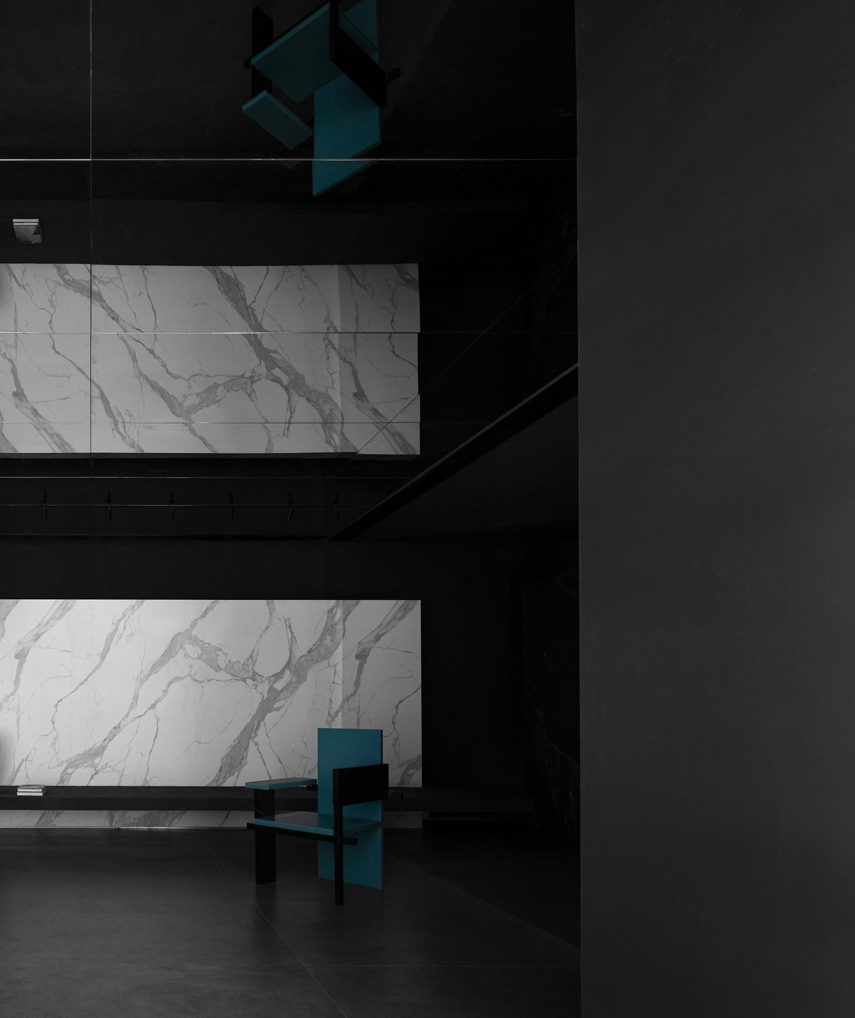 Chasing Light · Overland Headquarters & Showroom - image 54