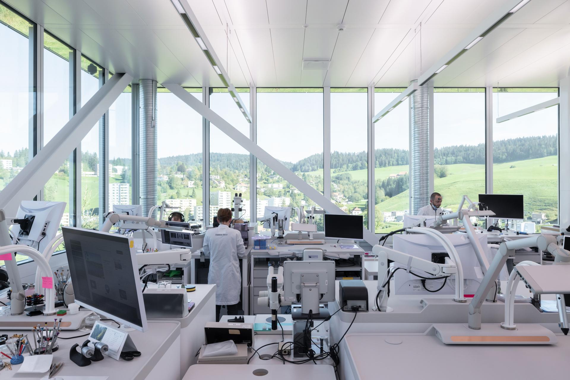 AUDEMARS PIGUET WATCH MANUFACTURE - image 9