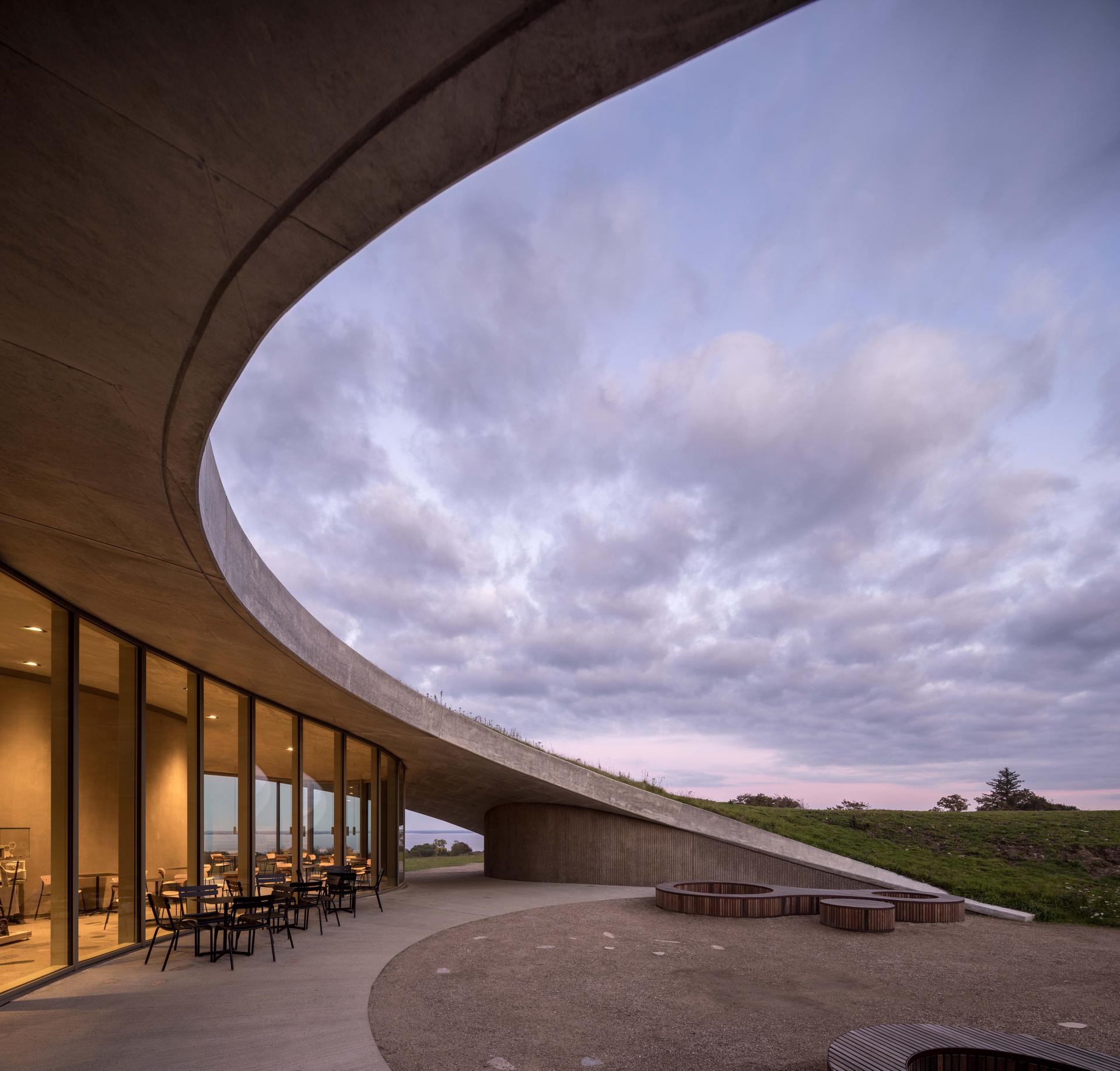 Skamlingsbanken Visitor Centre - image 7