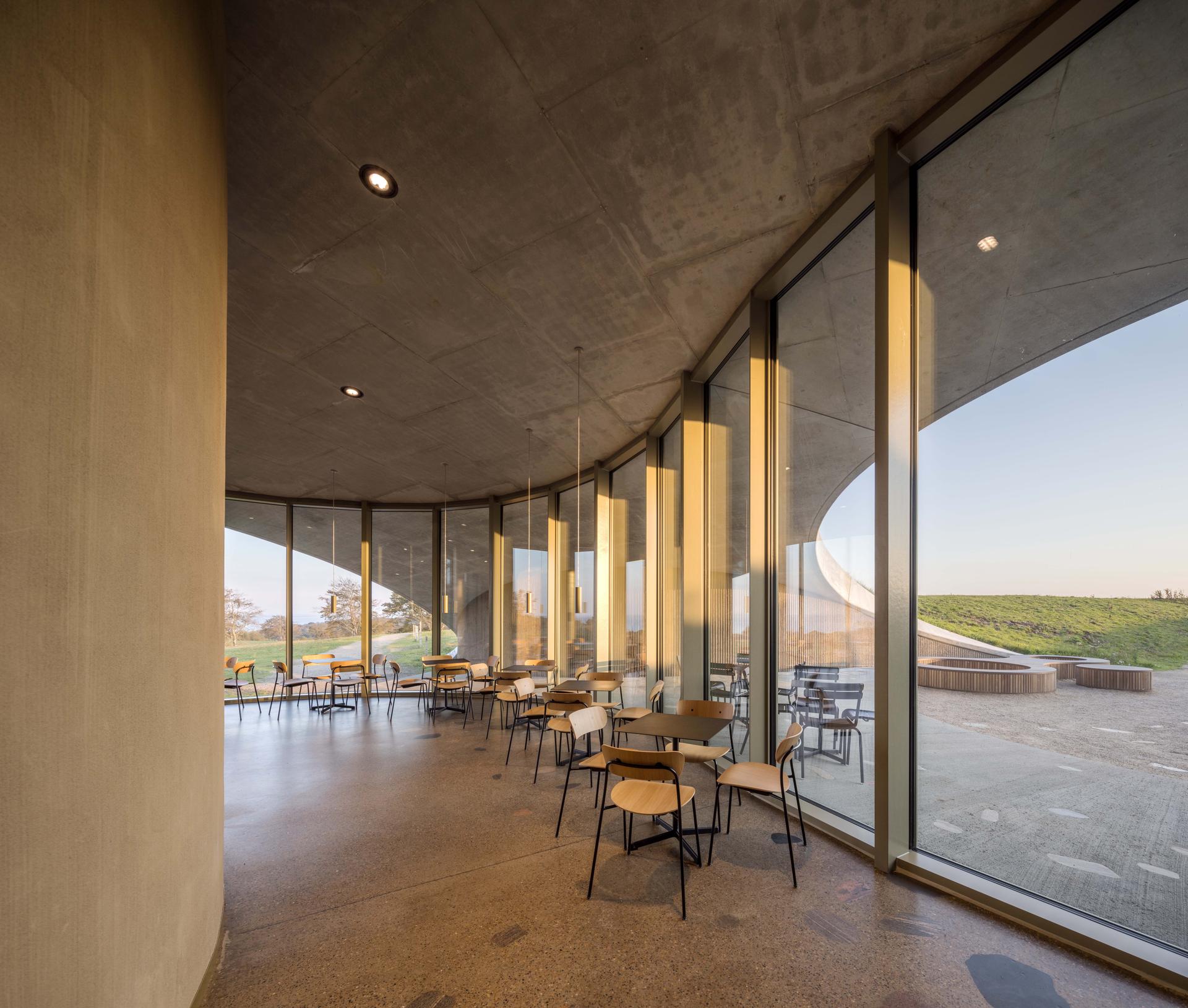 Skamlingsbanken Visitor Centre - image 11