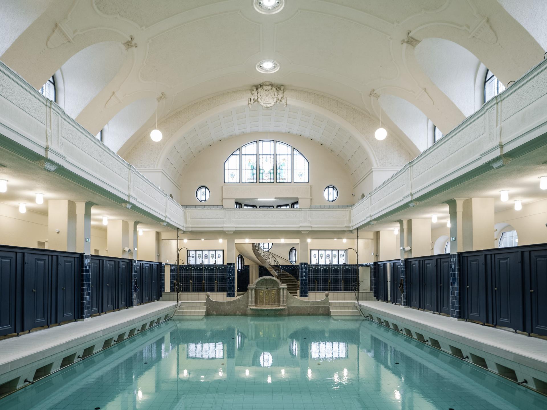 STRASBOURG MUNICIPAL BATHS - image 4