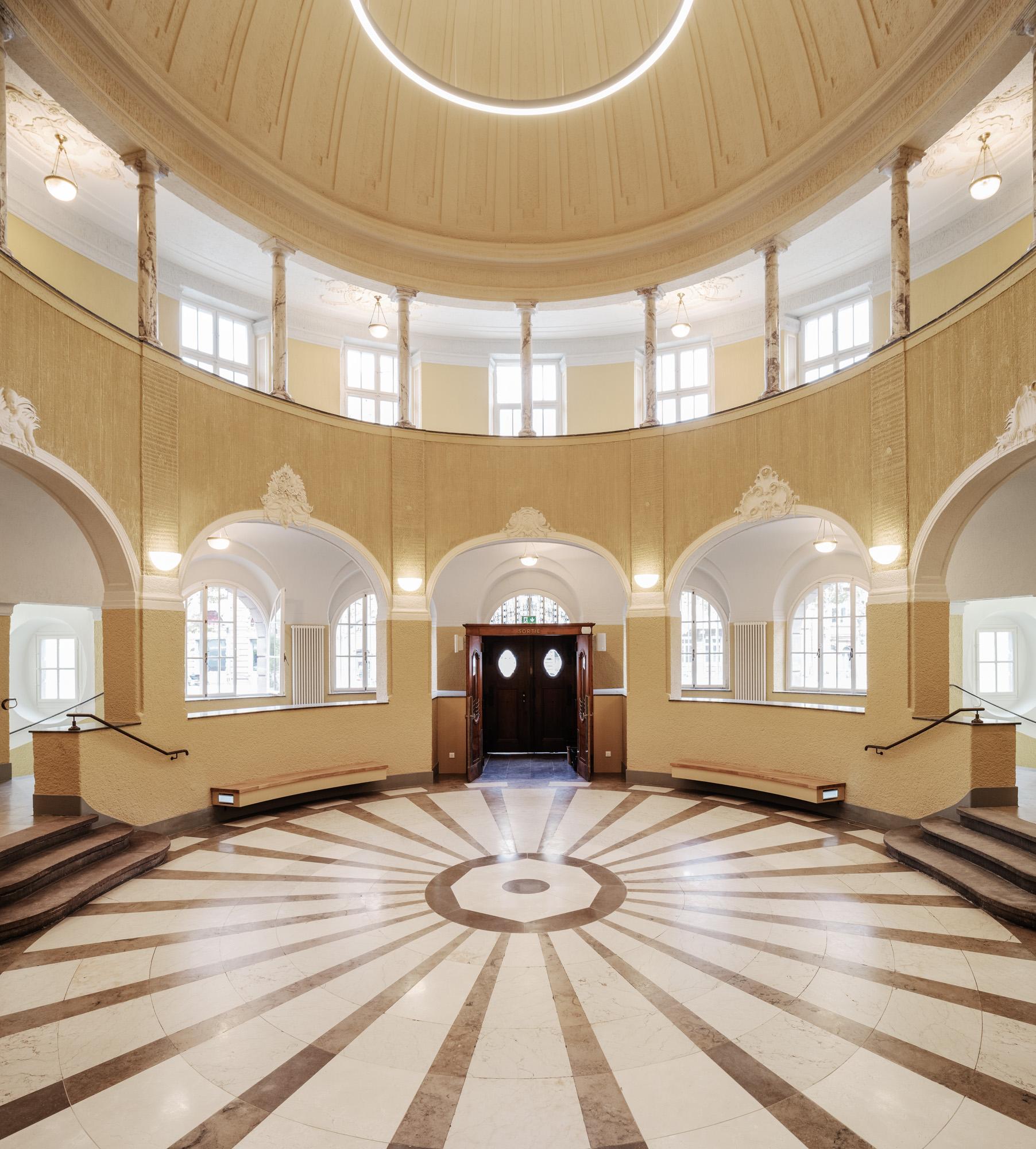 STRASBOURG MUNICIPAL BATHS - image 7