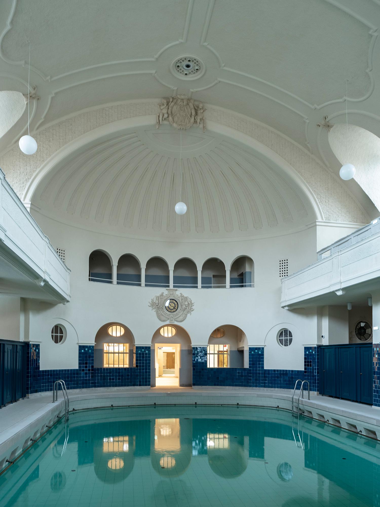 STRASBOURG MUNICIPAL BATHS - image 8