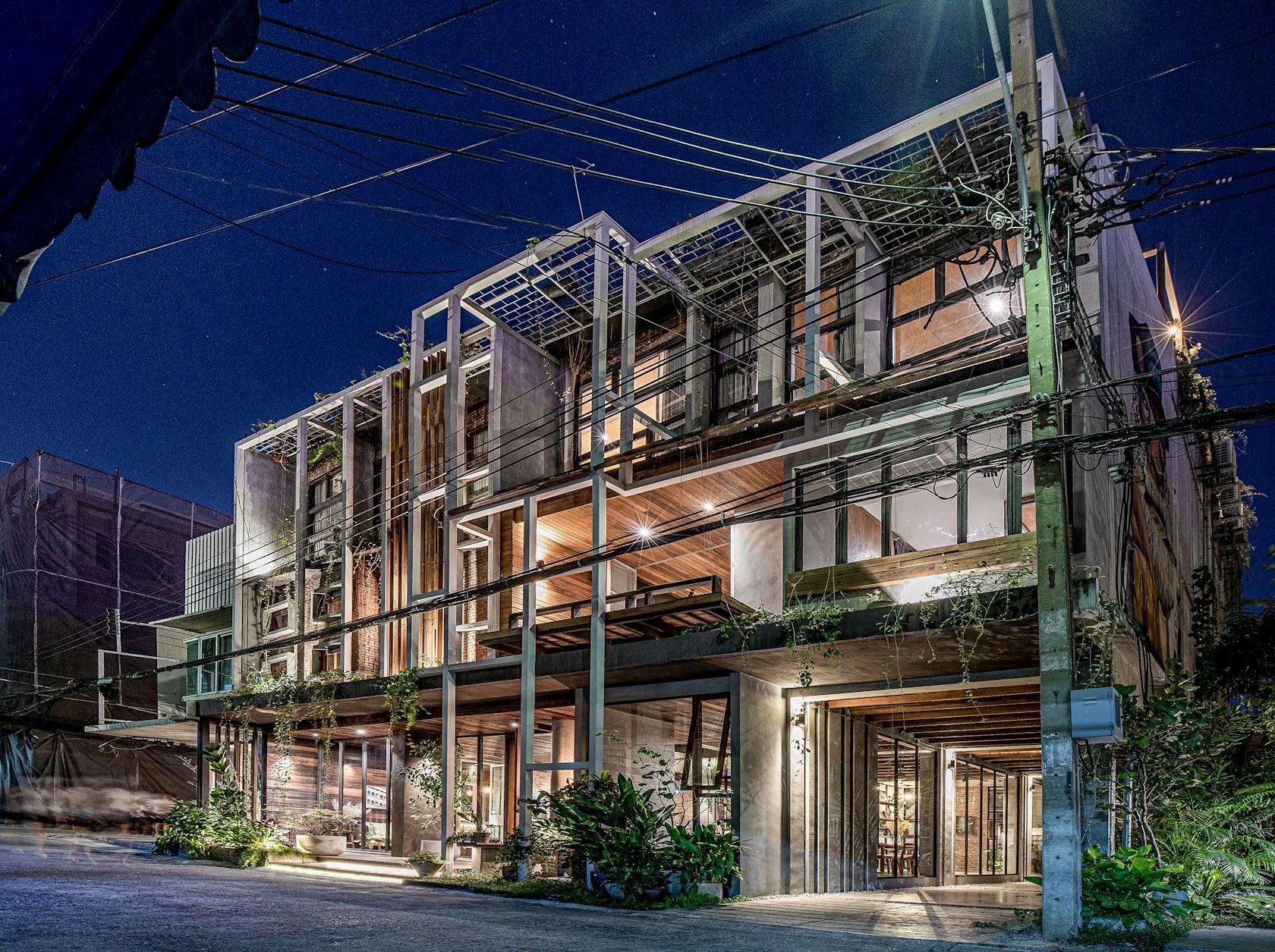 Tamni Hostel - image 6