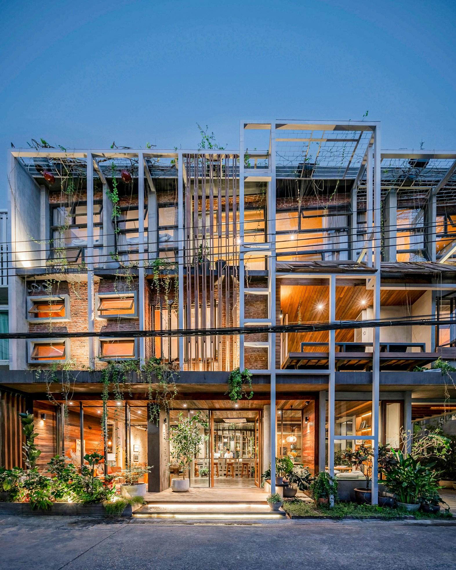 Tamni Hostel - image 2