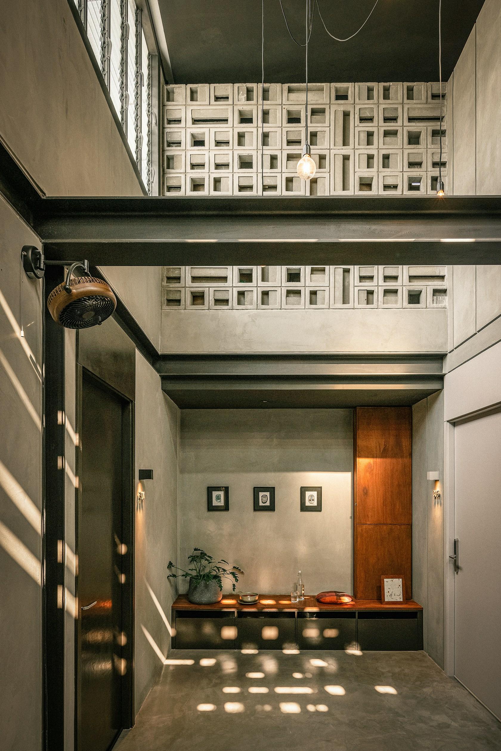 Tamni Hostel - image 20