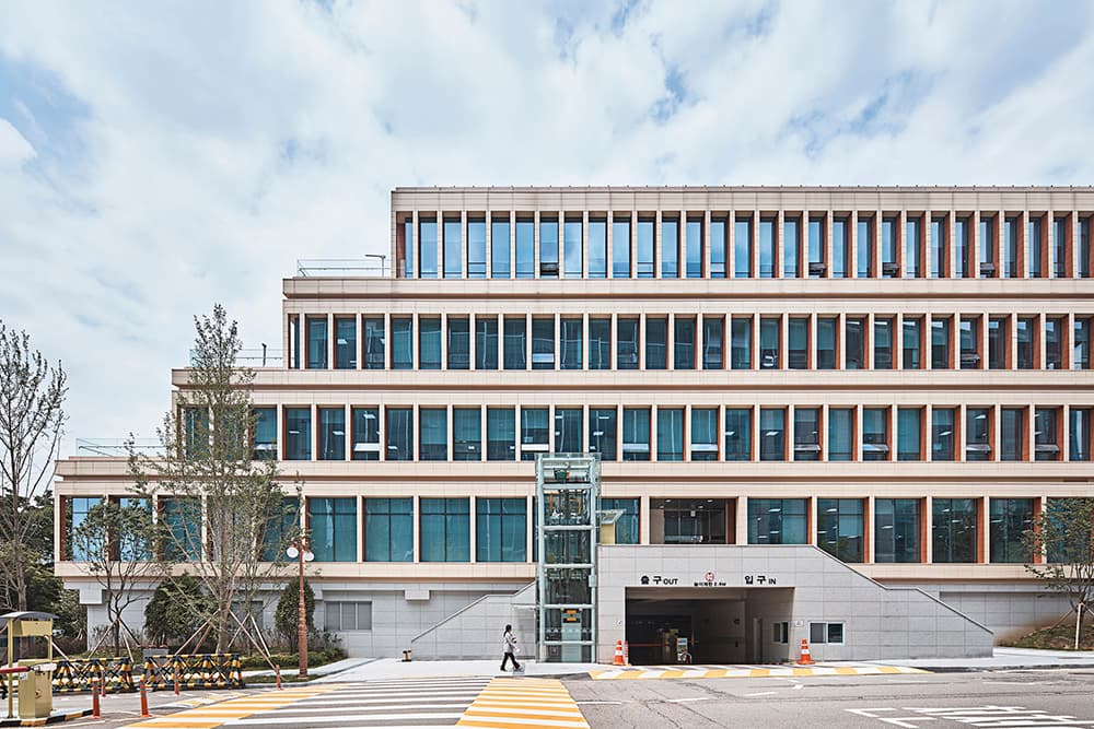 National Assembly Communication Building - image 13