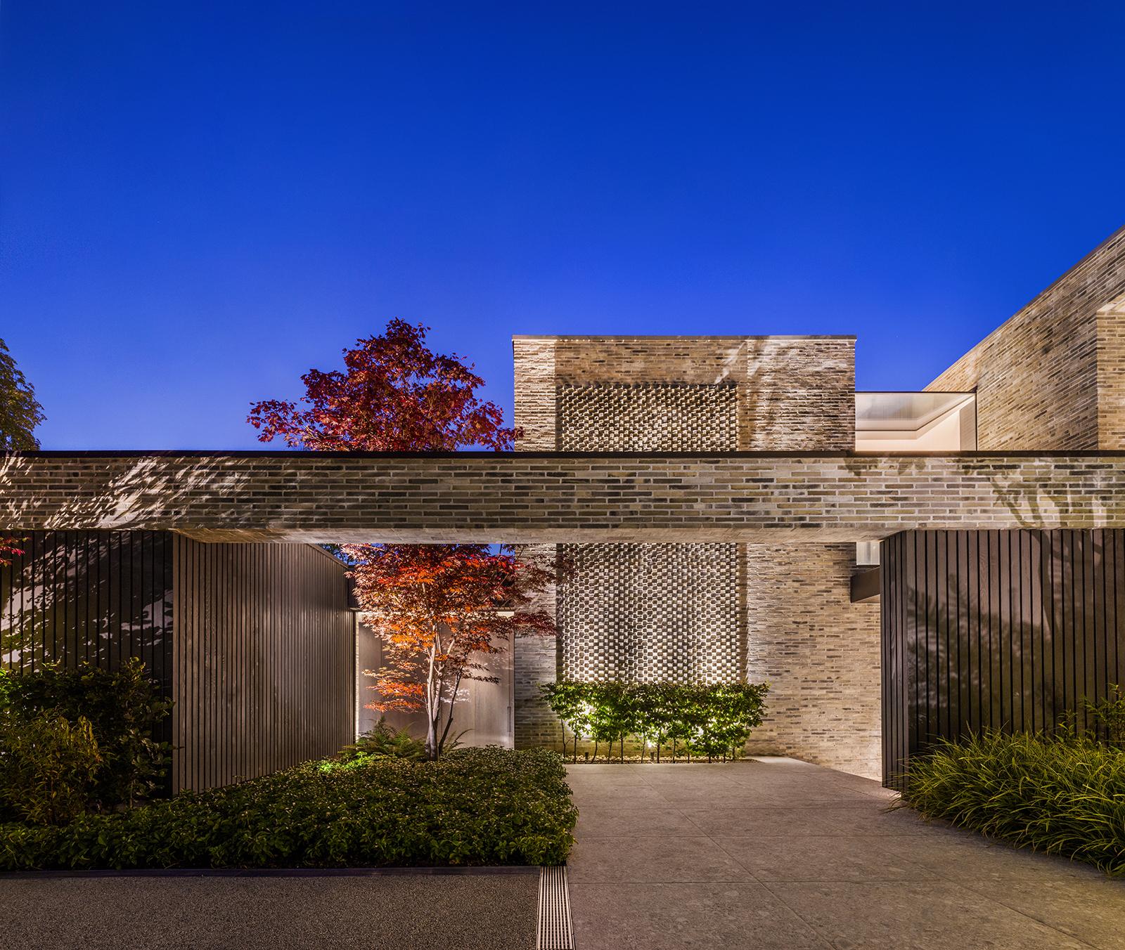 Totteridge House, London - image 2