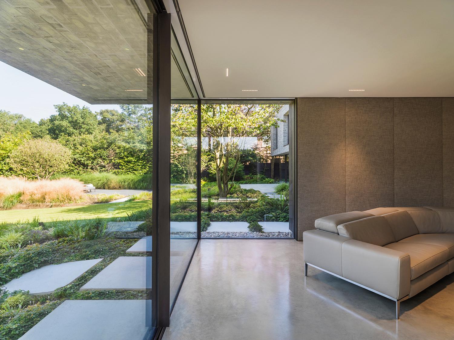 Totteridge House, London - image 14