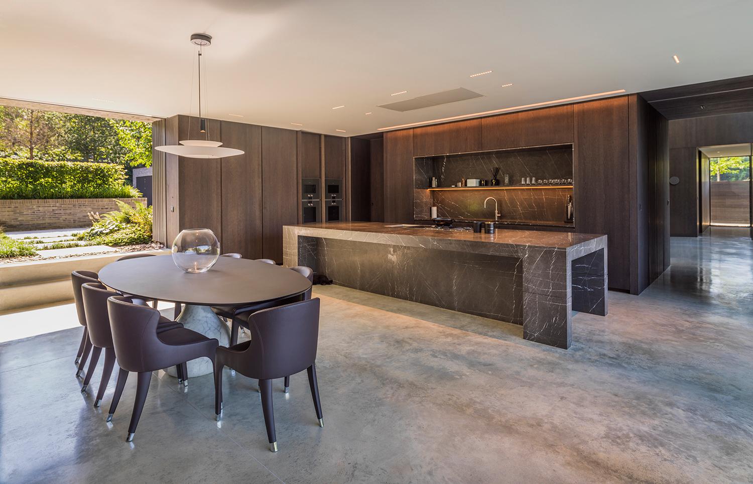 Totteridge House, London - image 8