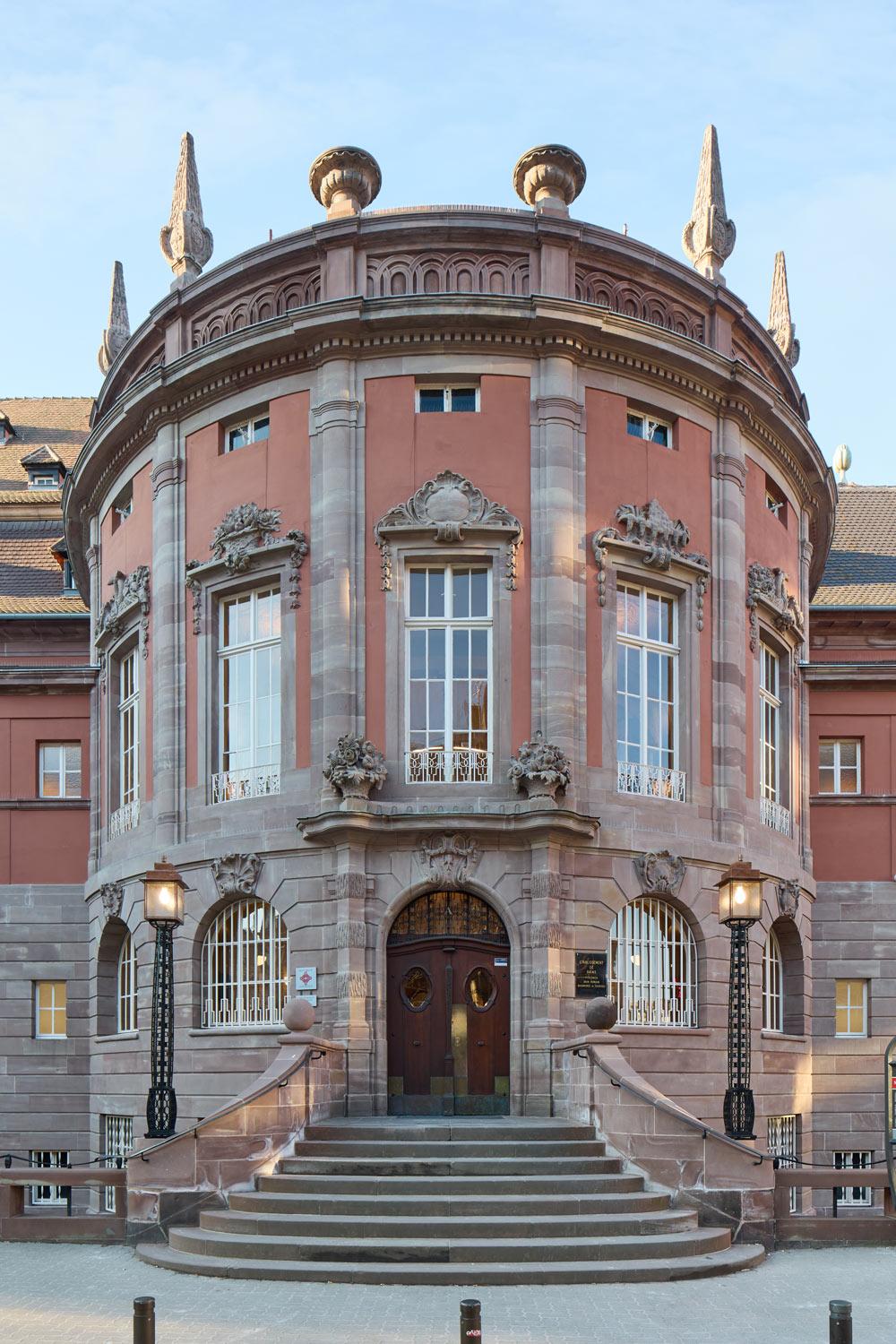 STRASBOURG MUNICIPAL BATHS - image 10