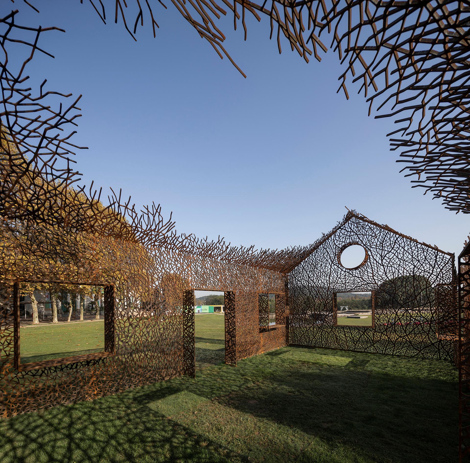 The Vanished House by Hu Quanchun - image 16