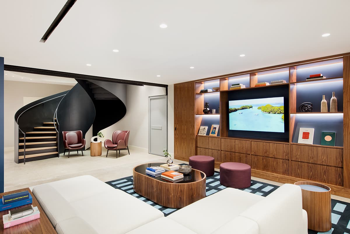 757 Third Avenue - Stair - image 2