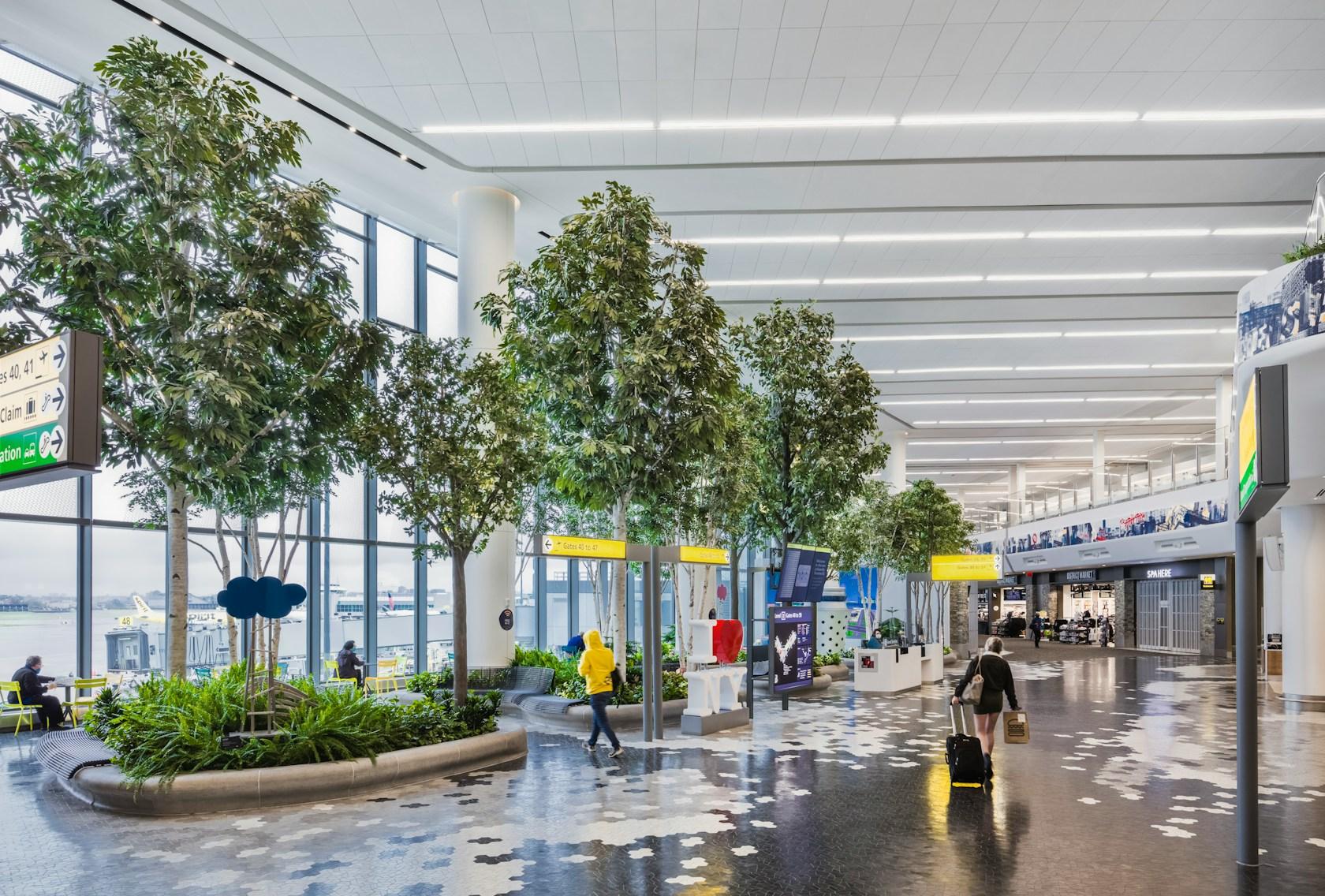 LaGuardia Airport Terminal B Concourse Parks - image 4