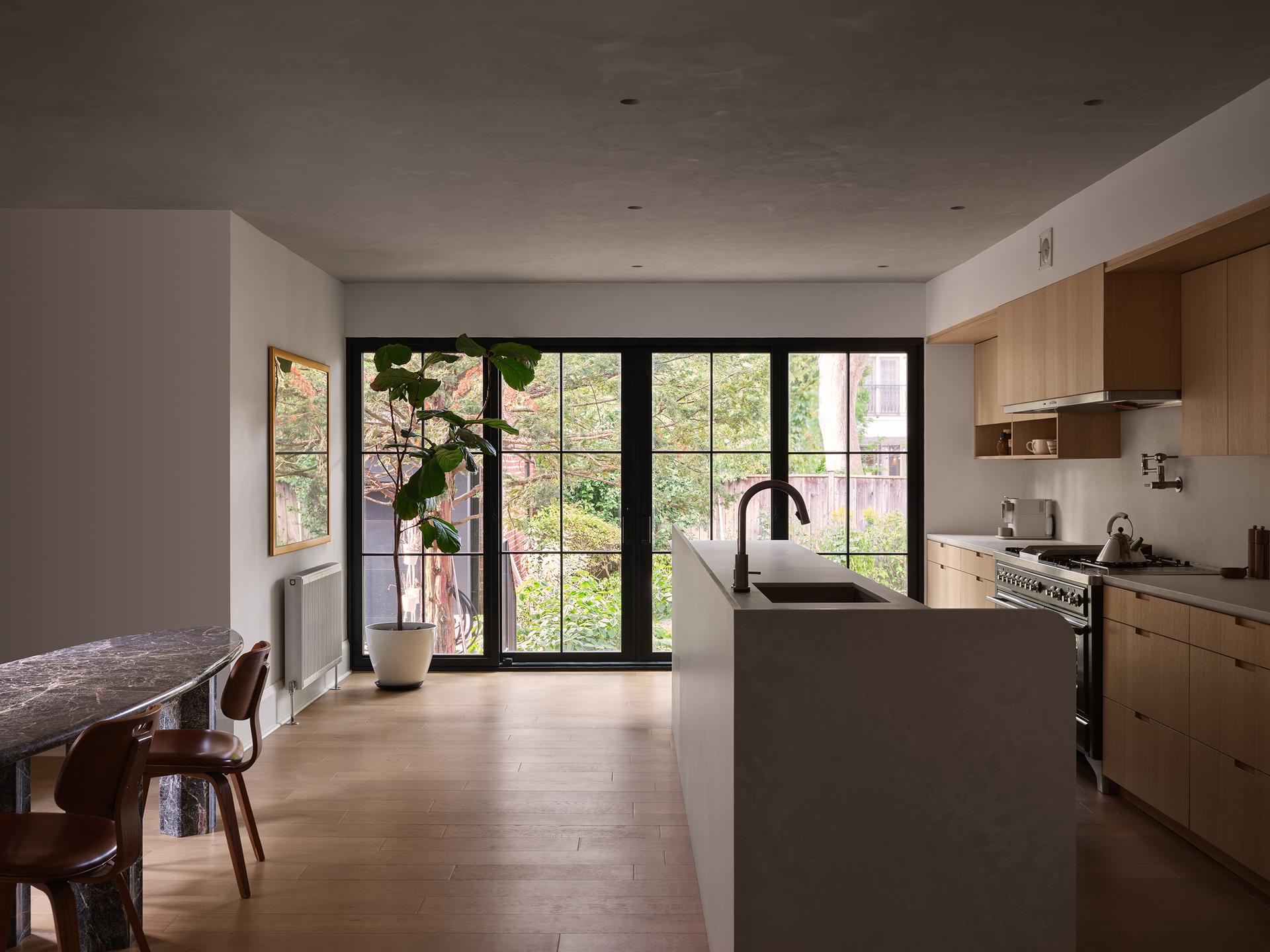 Deer Park House - image 8