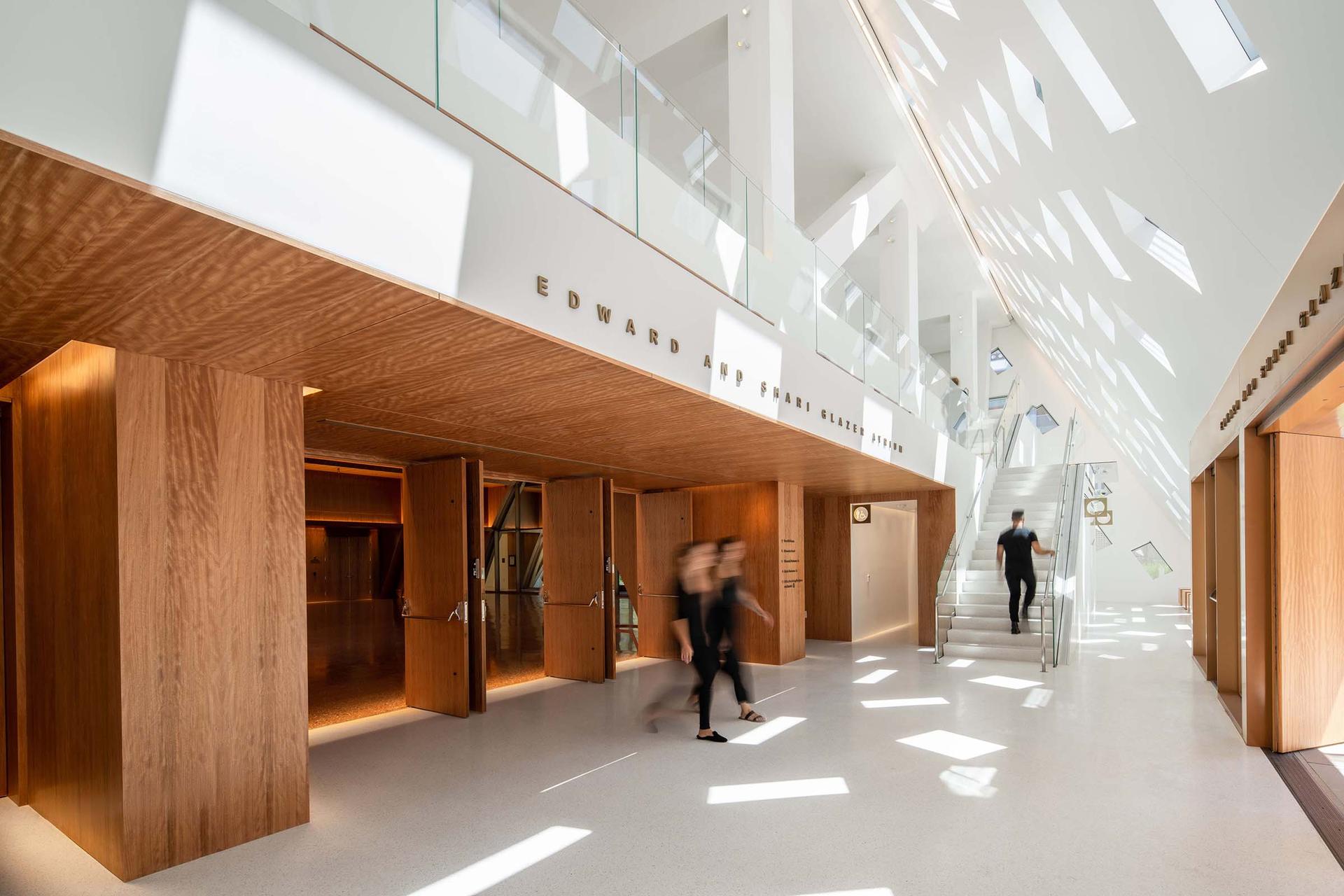 Audrey Irmas Pavilion - image 8