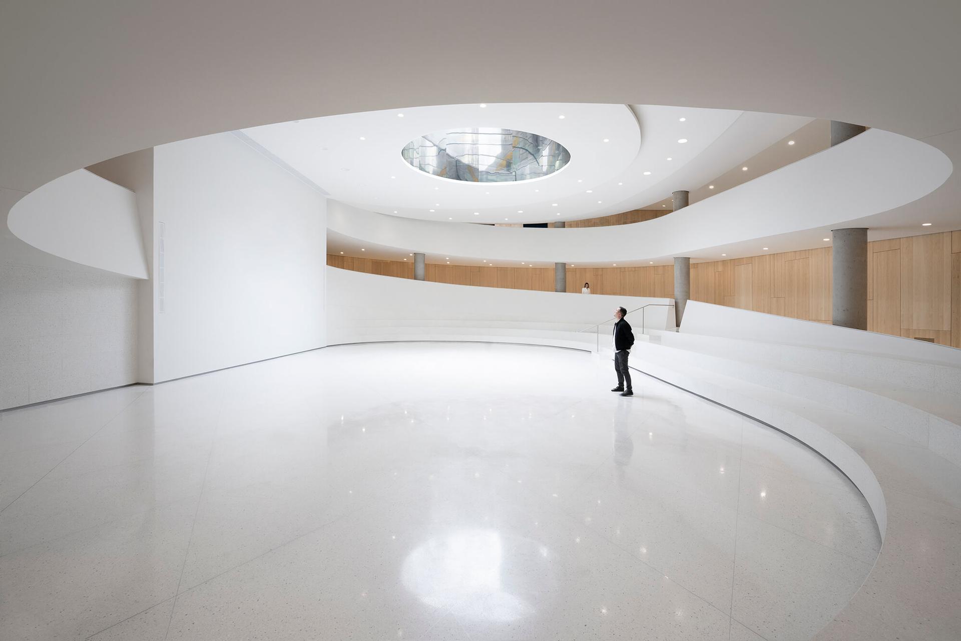 Reception Pavilion at Québec's National Assembly - image 10