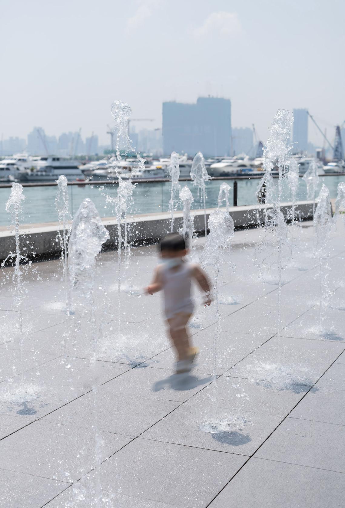 Music Fountains at Kwun Tong Promenade - image 12