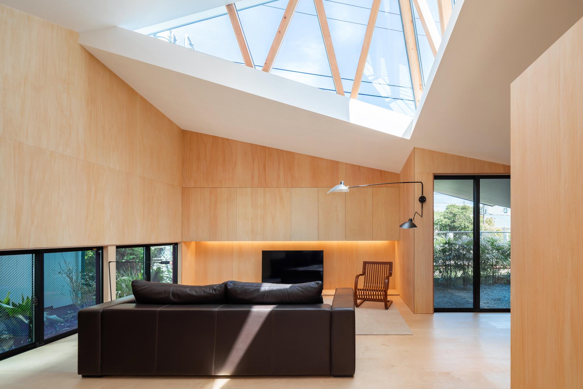 K House - image 10