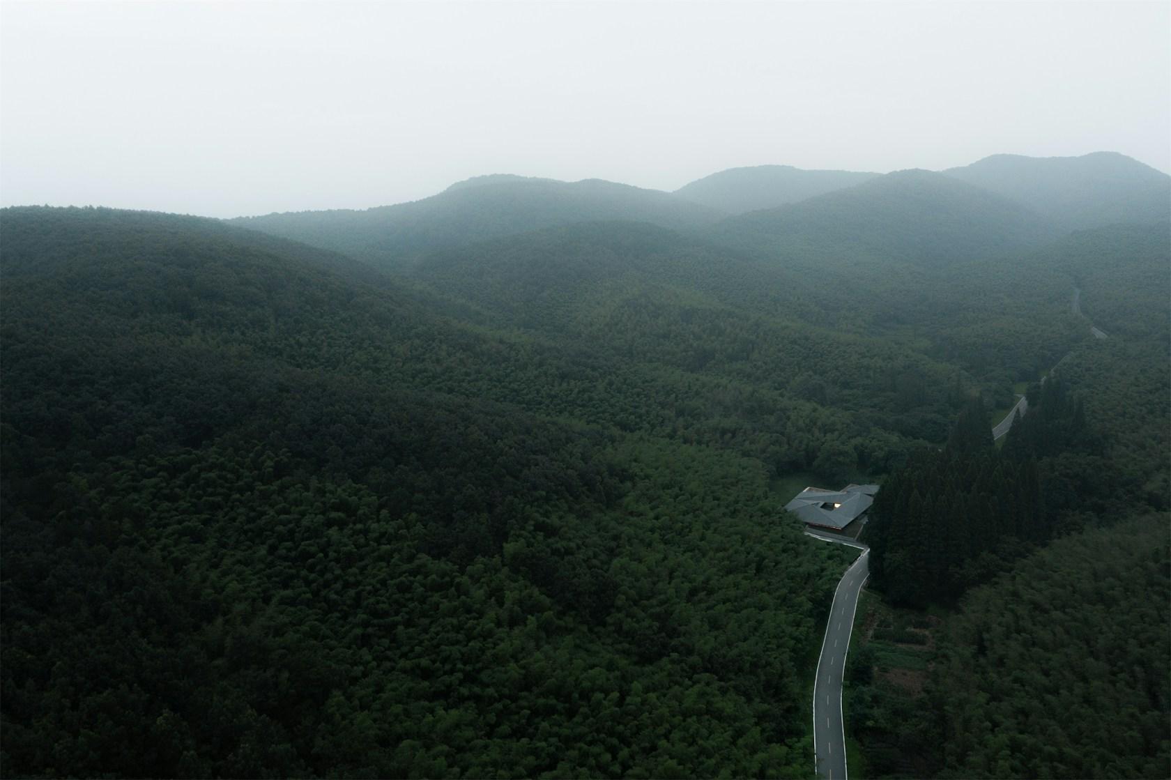 Wuxiang Mountain Qiu Hu Station - image 2