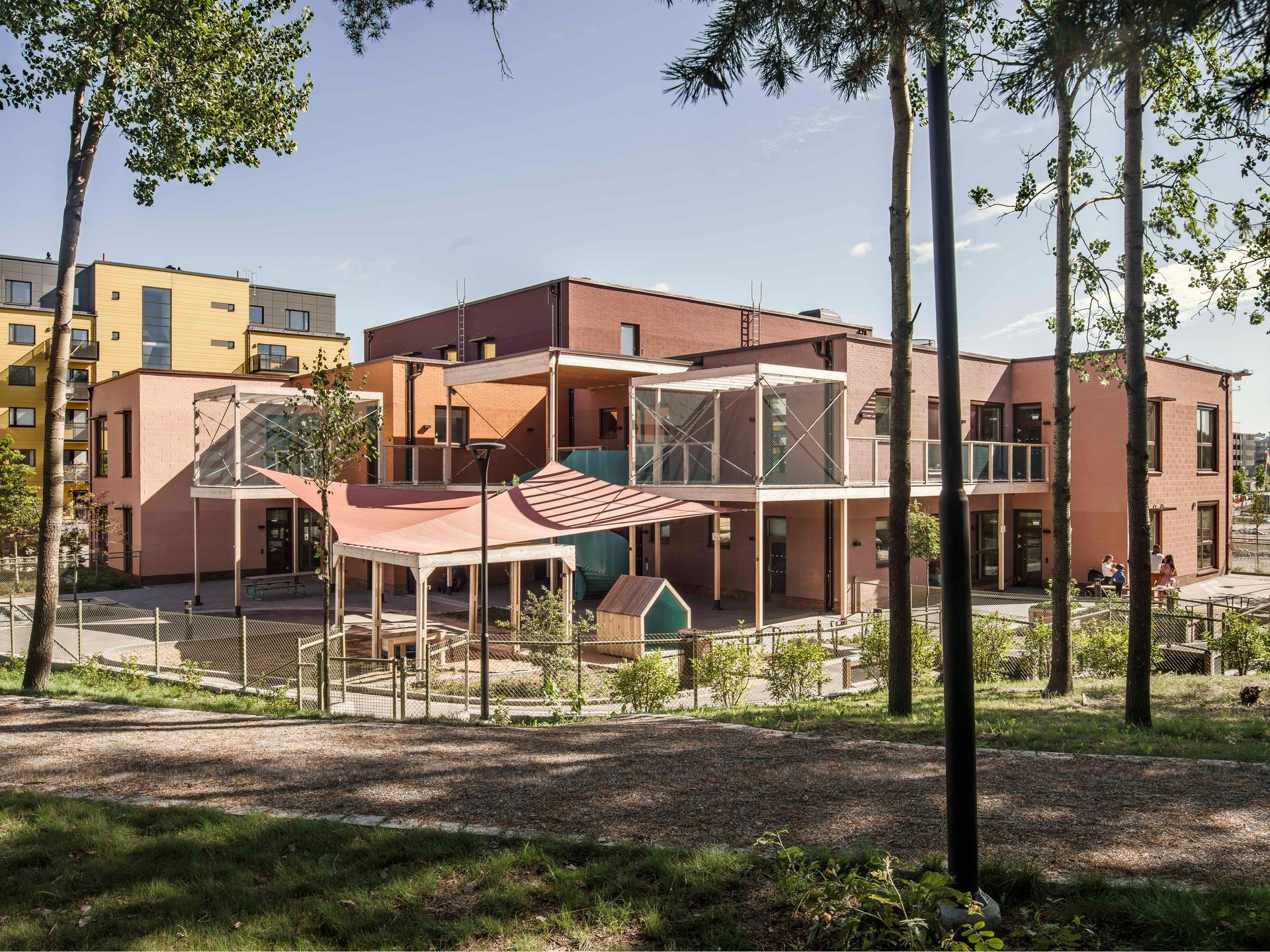Kvarnkullen Kindergarten - image 3