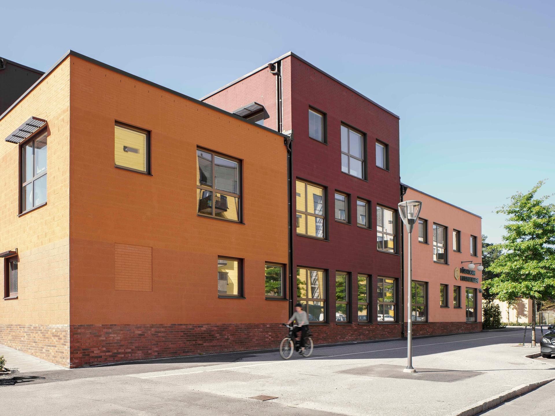 Kvarnkullen Kindergarten - image 4
