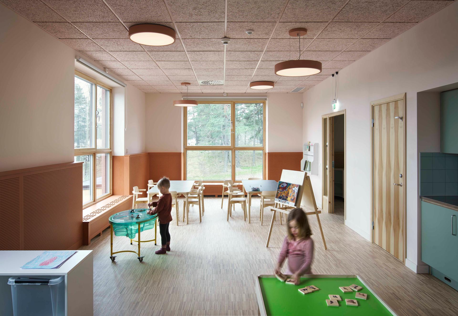 Kvarnkullen Kindergarten - image 6
