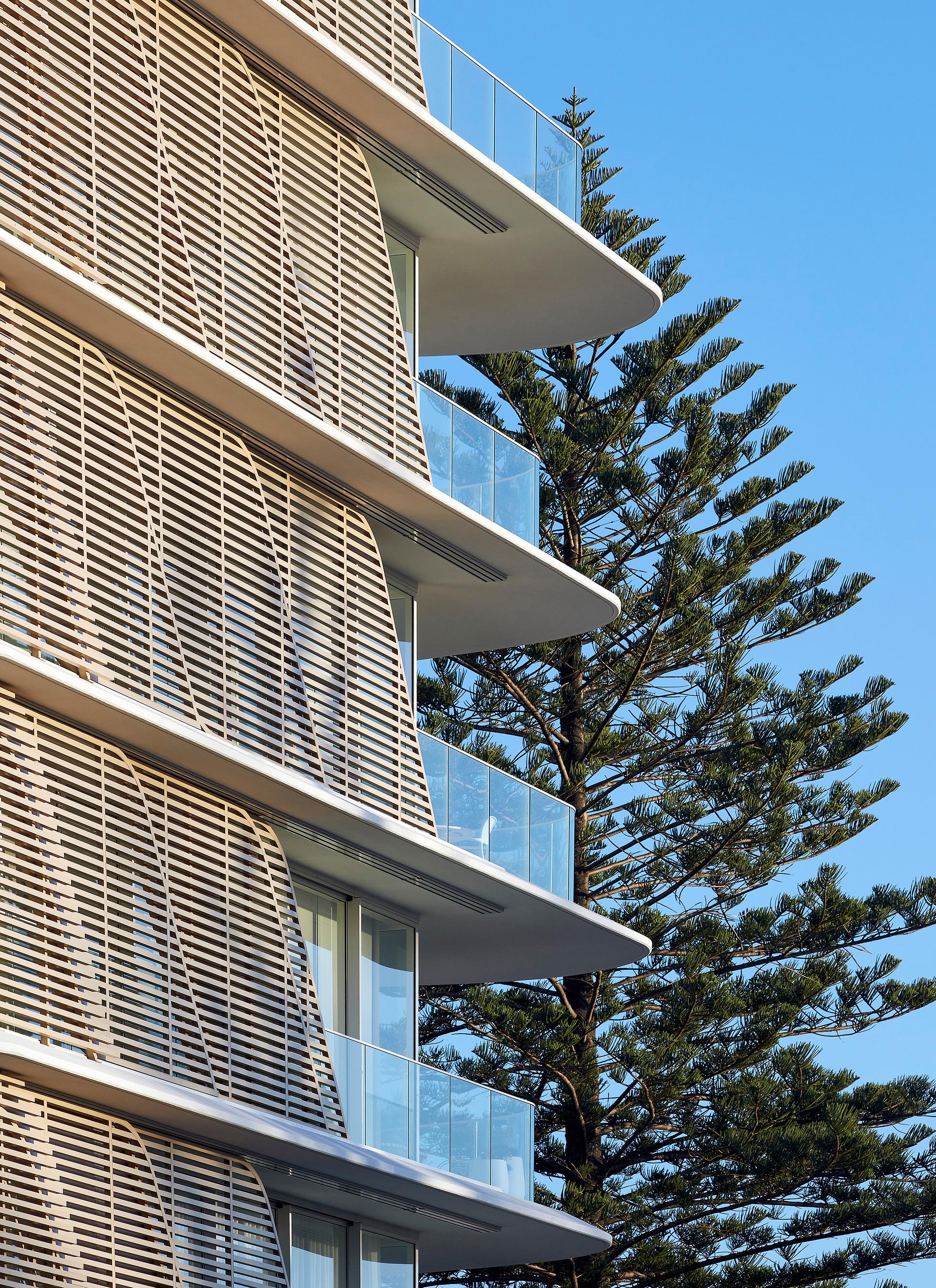 Norfolk, Burleigh Heads - image 7