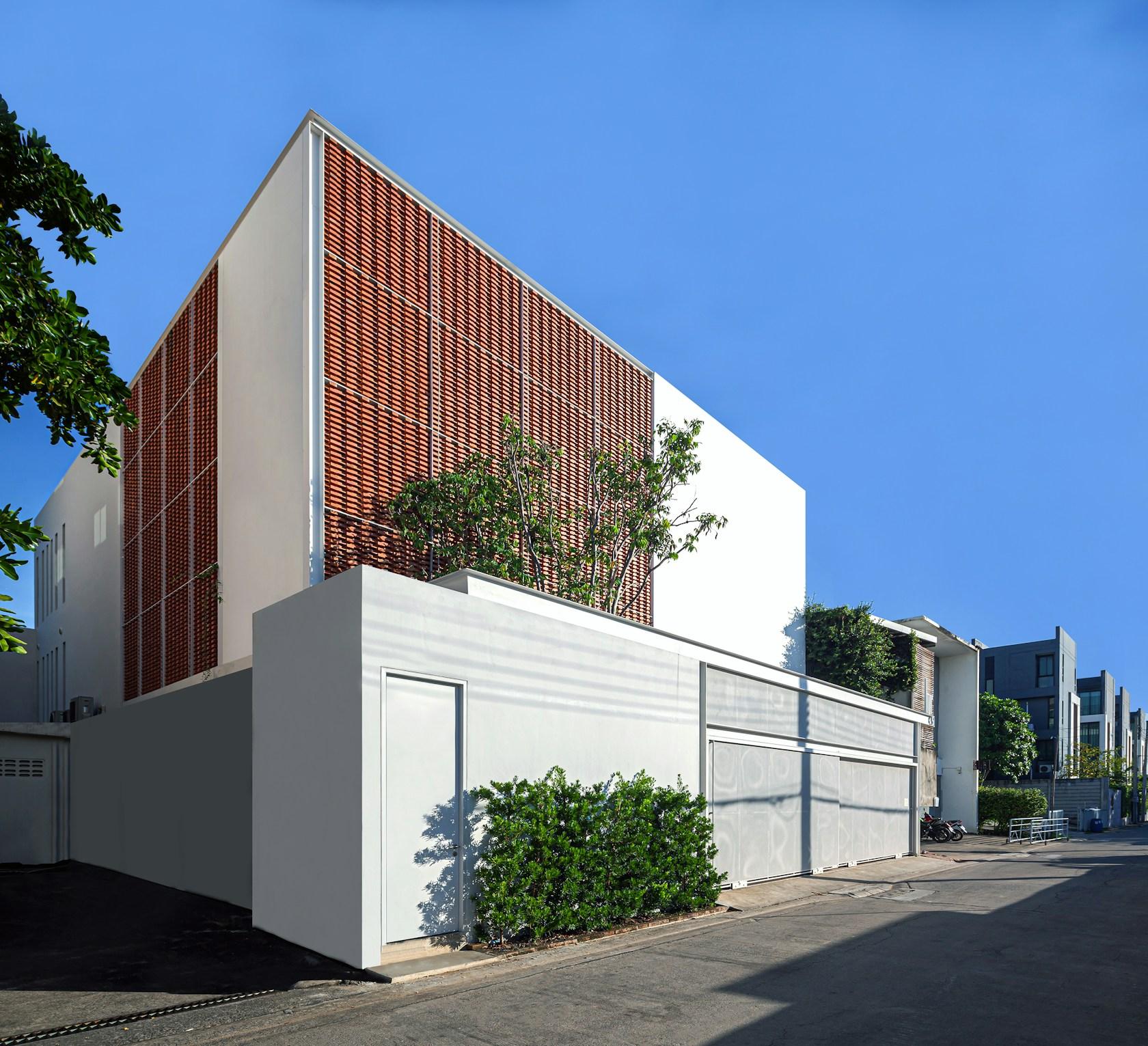 T.R.O.P Office - image 4