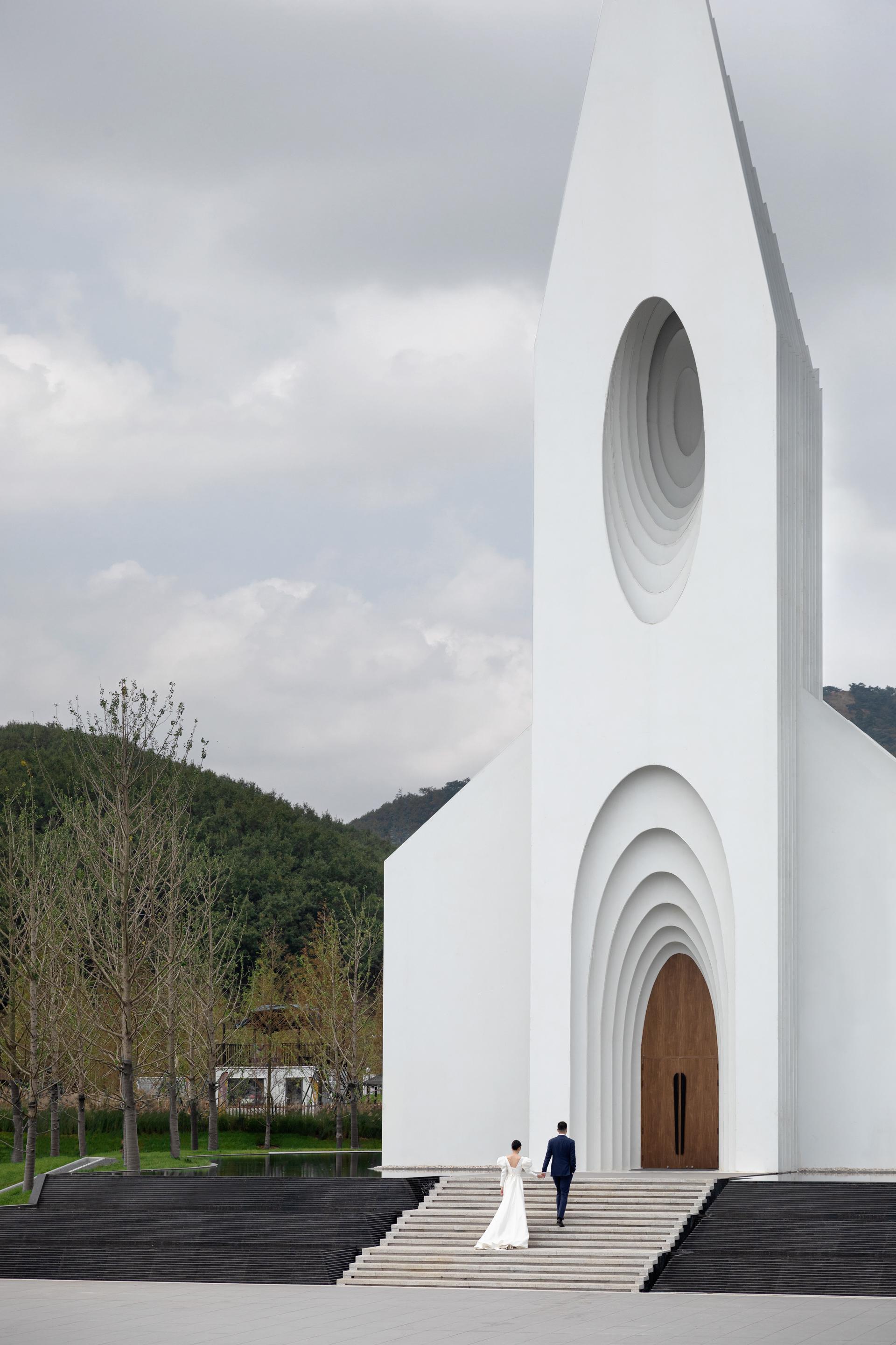 The Chamber Church - image 13