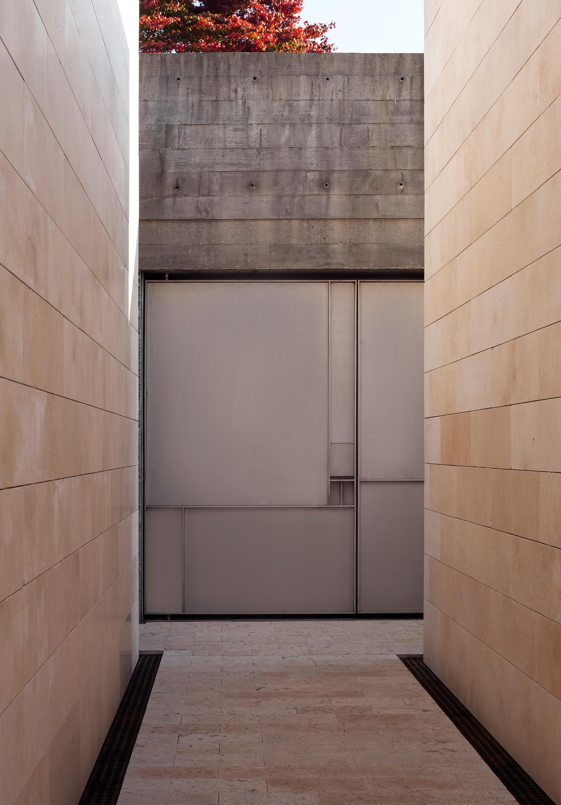 Bundang Memorial Park Charnel House - image 15