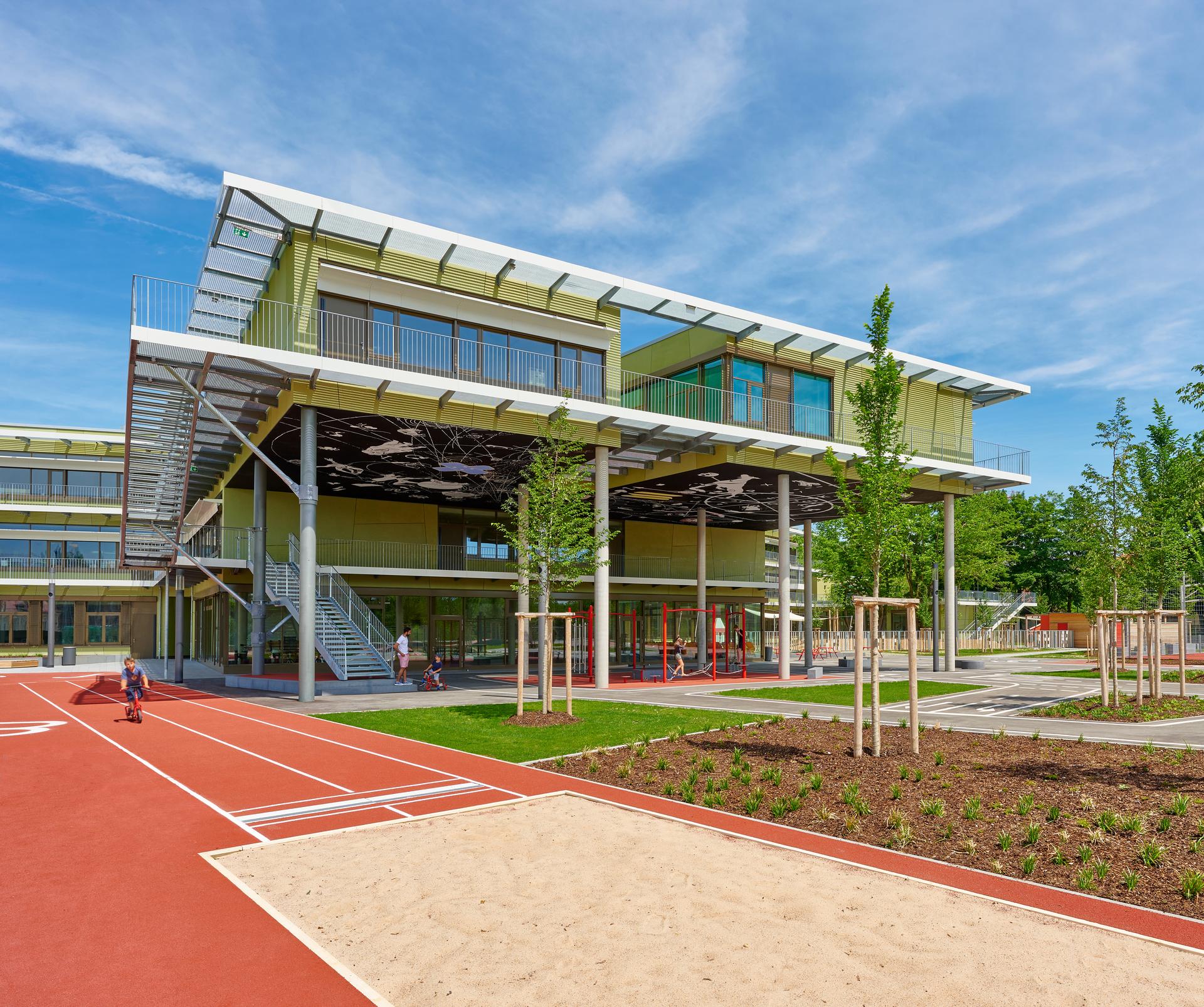 Primary School Infanteriestrasse - image 4