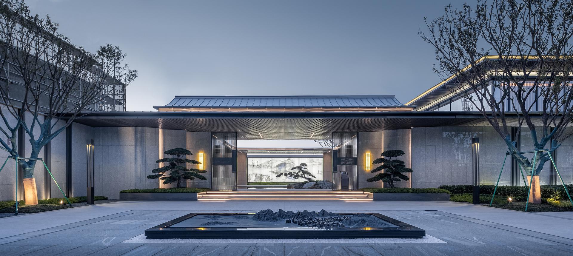 Zhenro · West River Moon - image 2