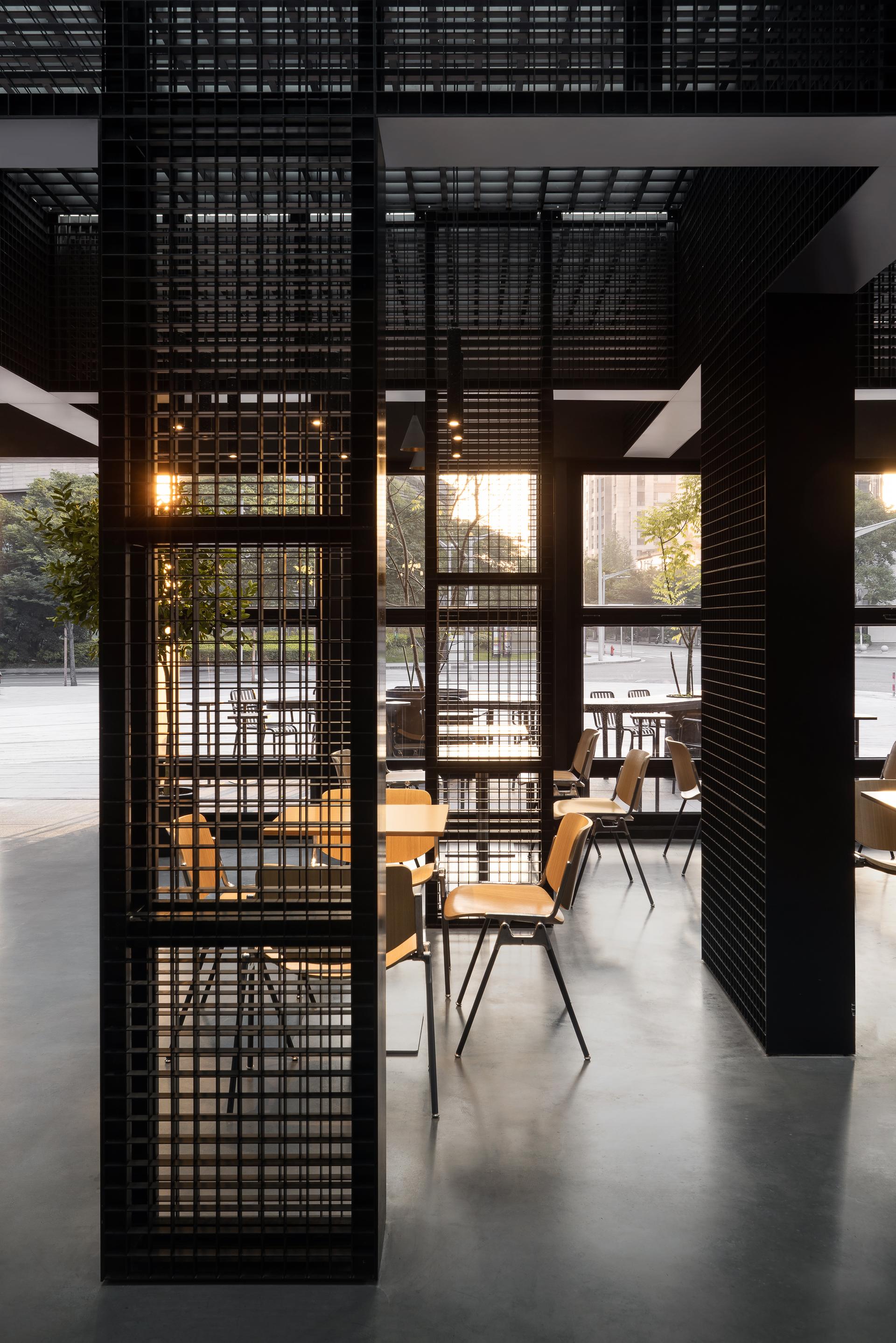 M Stand, coffee shop in Poly Sunny Walk - image 10