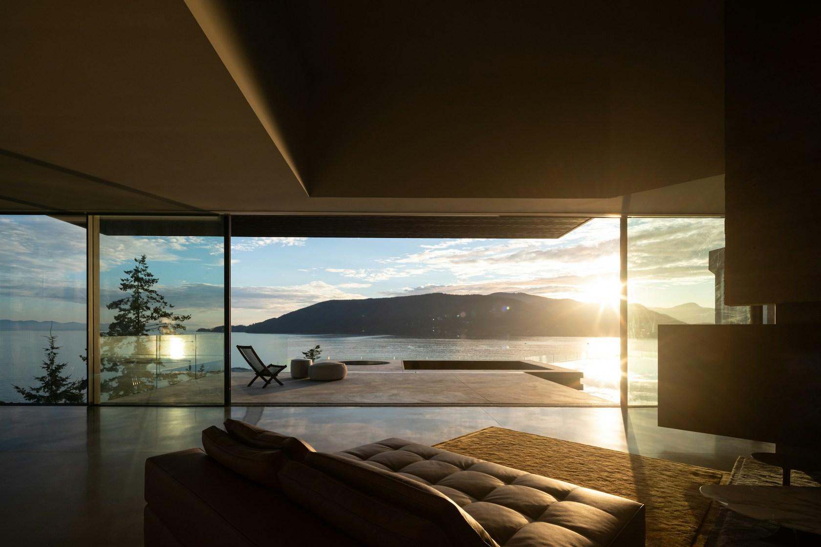 BlackCliff House - image 3