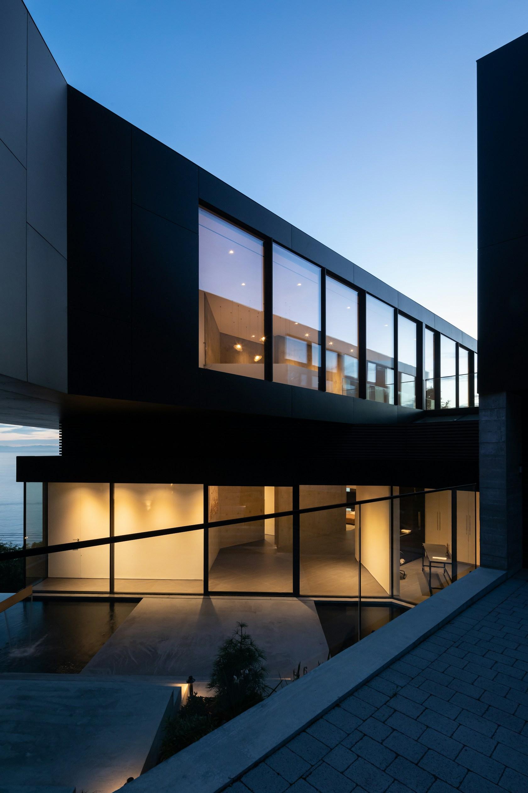 BlackCliff House - image 23