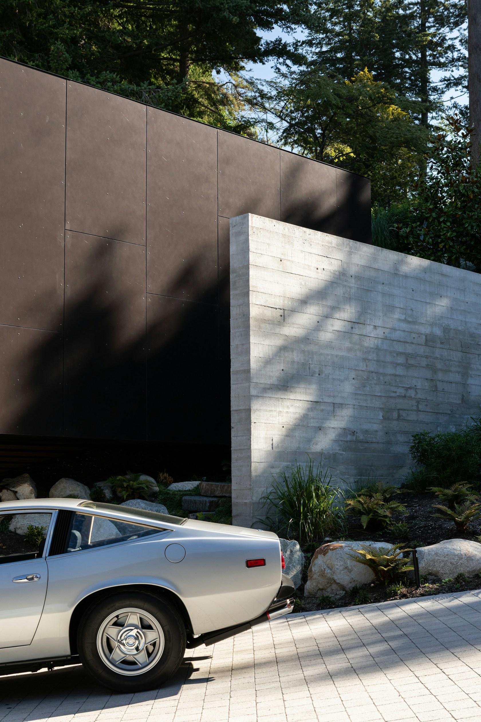 BlackCliff House - image 26