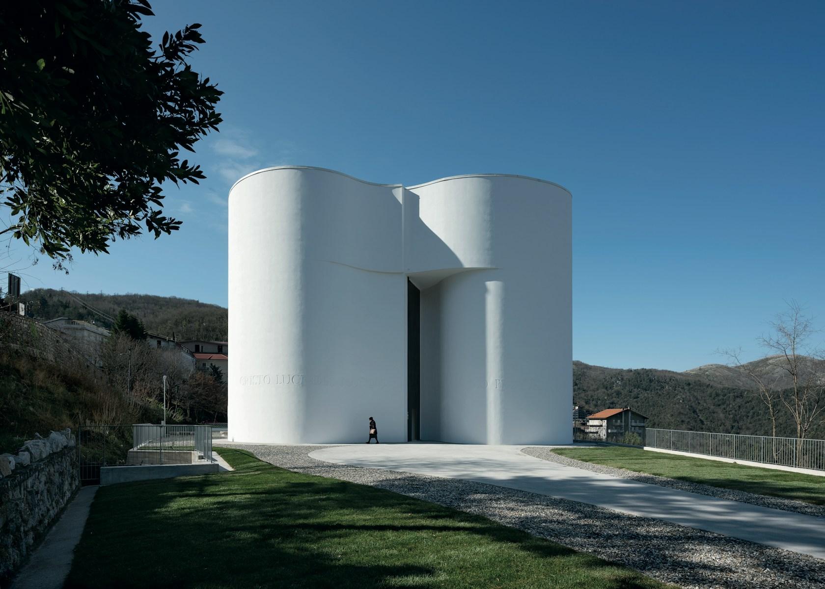Santa Maria Goretti Church - image 4