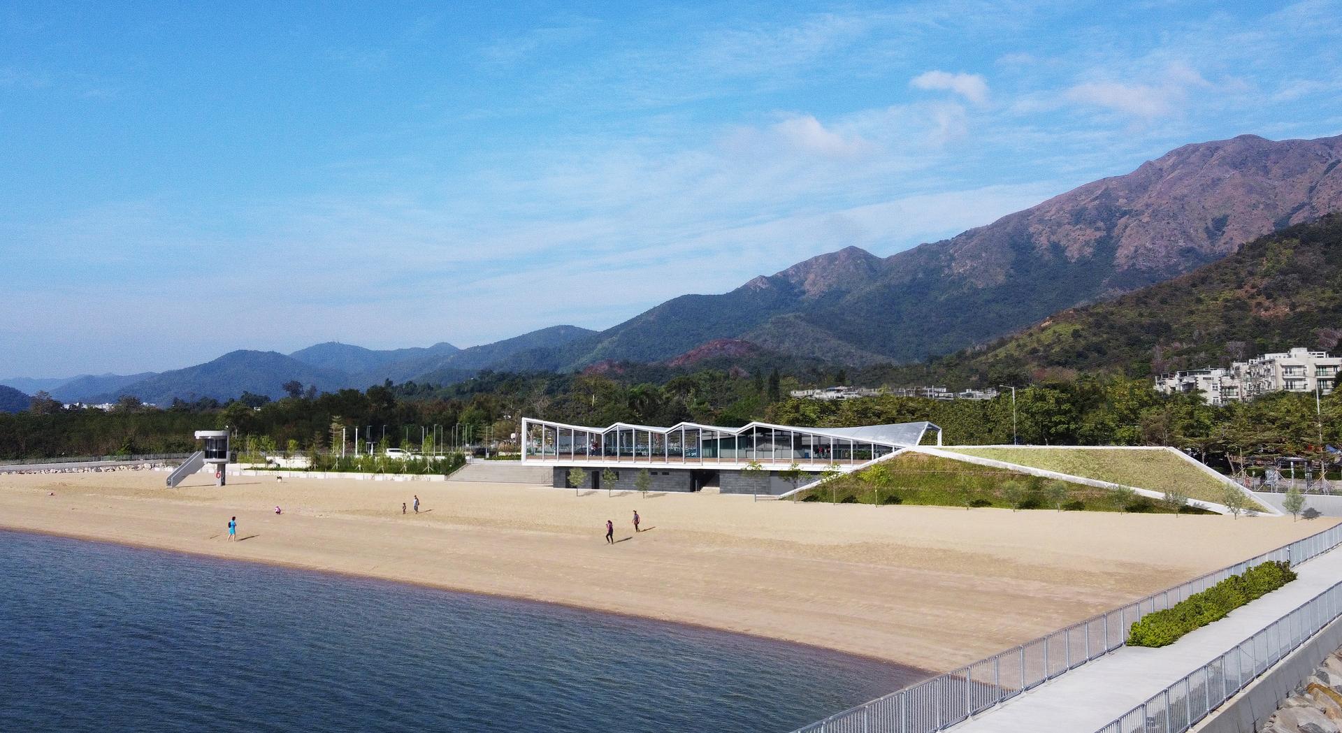 Lung Mei Beach Bathhouse - image 14