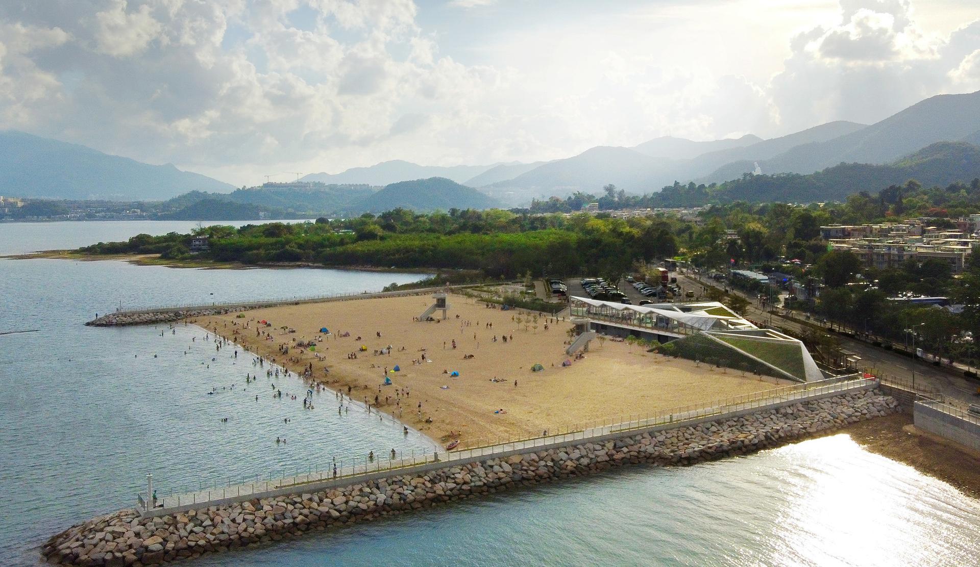 Lung Mei Beach Bathhouse - image 12