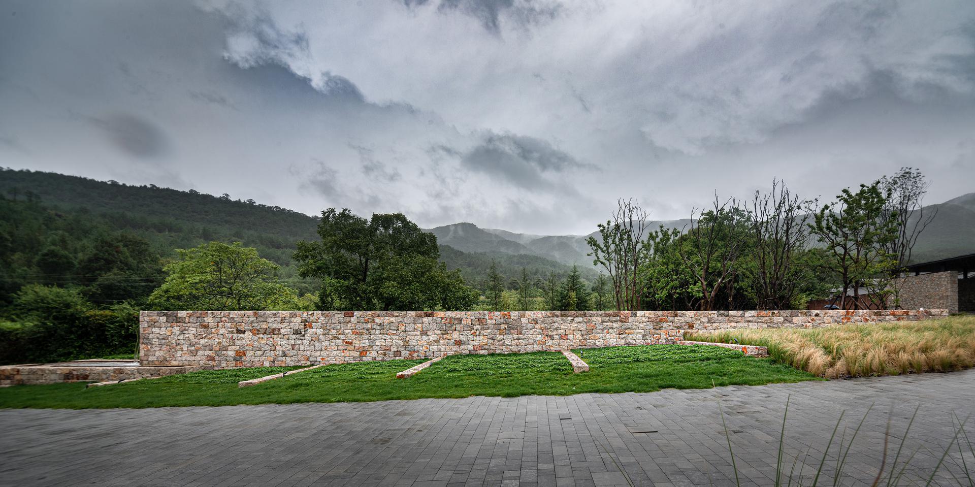 Alpine Garden and Amphitheater - image 4