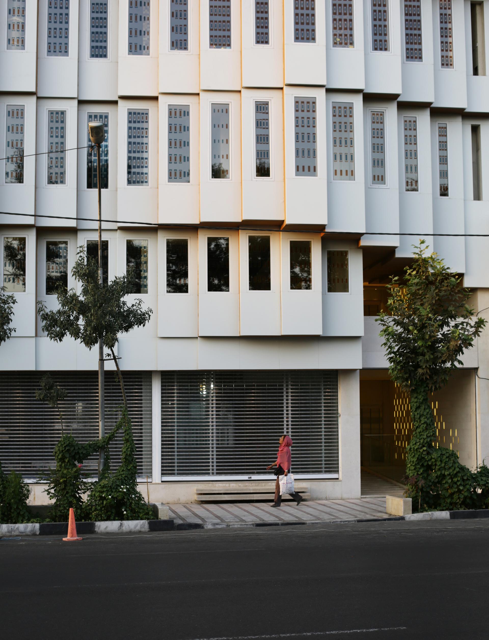 Valiahdi Office Building - image 14