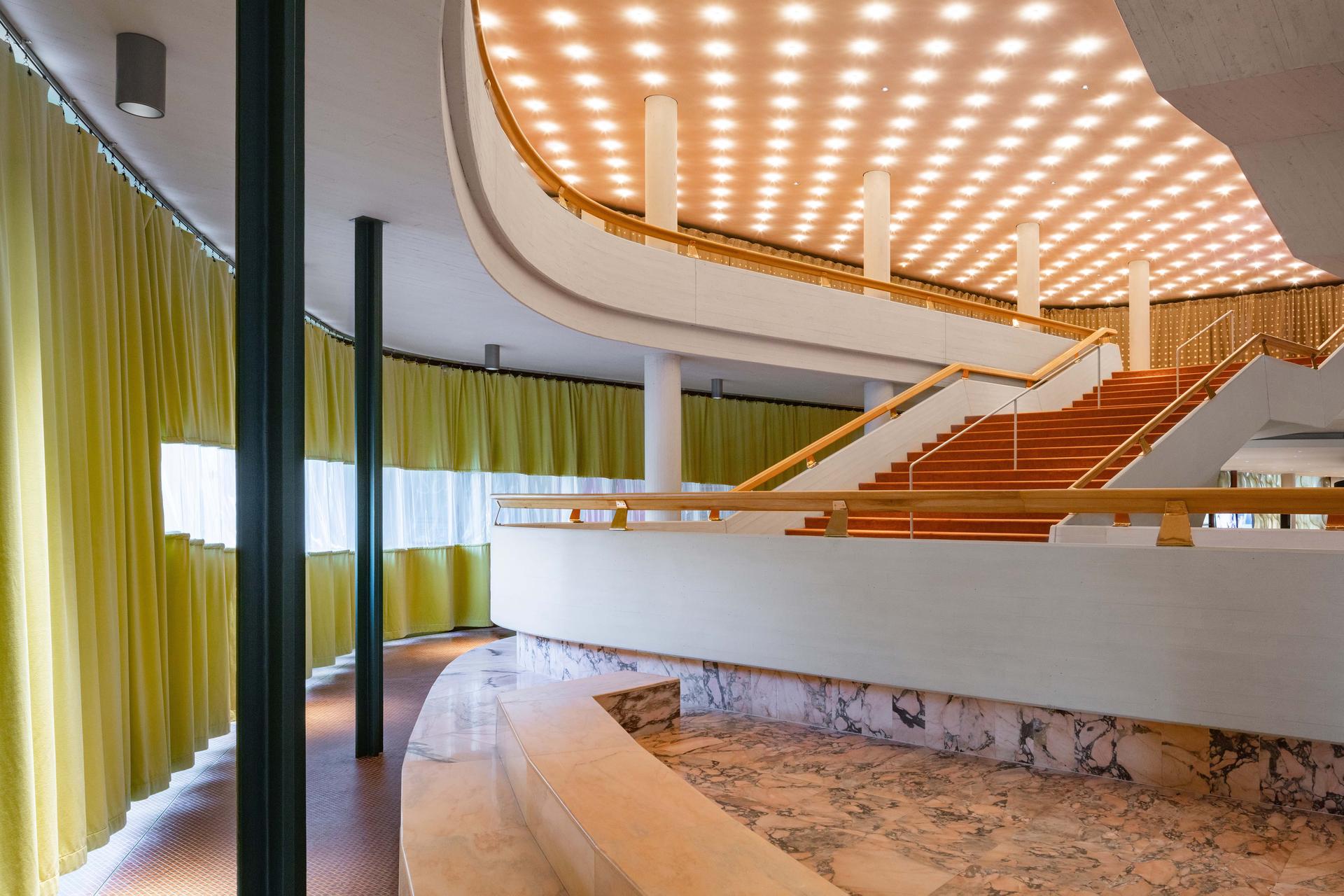 Düsseldorfer Schauspielhaus - image 9