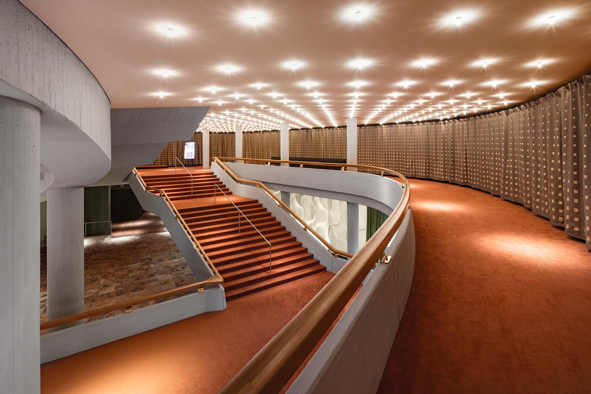 Düsseldorfer Schauspielhaus - image 10