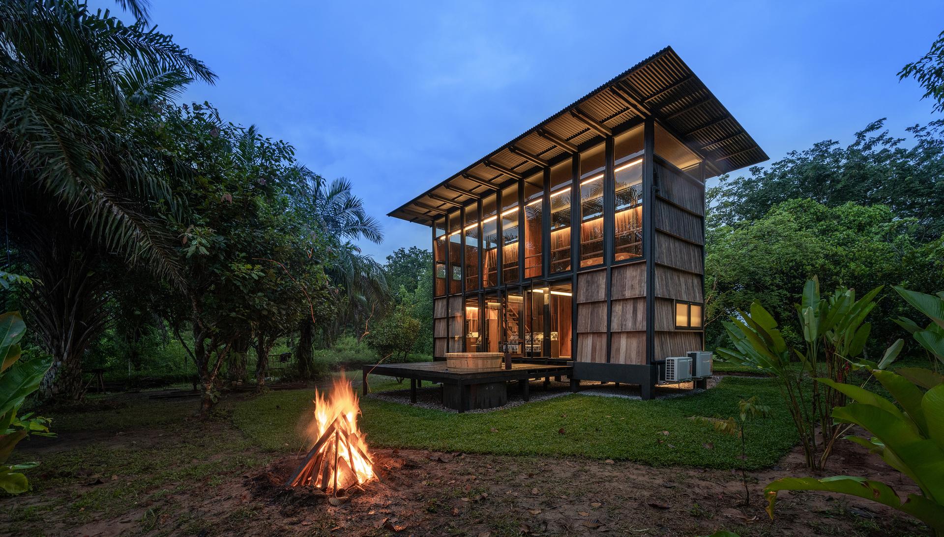 Wood and Mountain Cabin - image 3