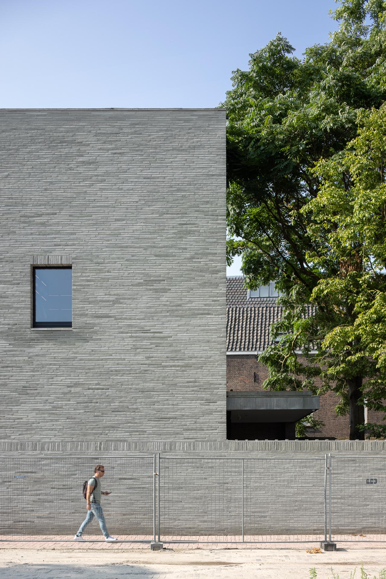 Quay wall house - image 5