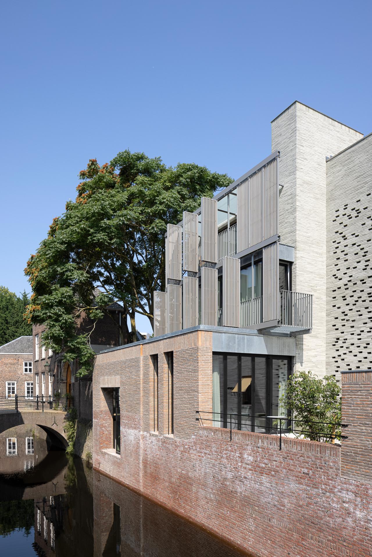 Quay wall house - image 2